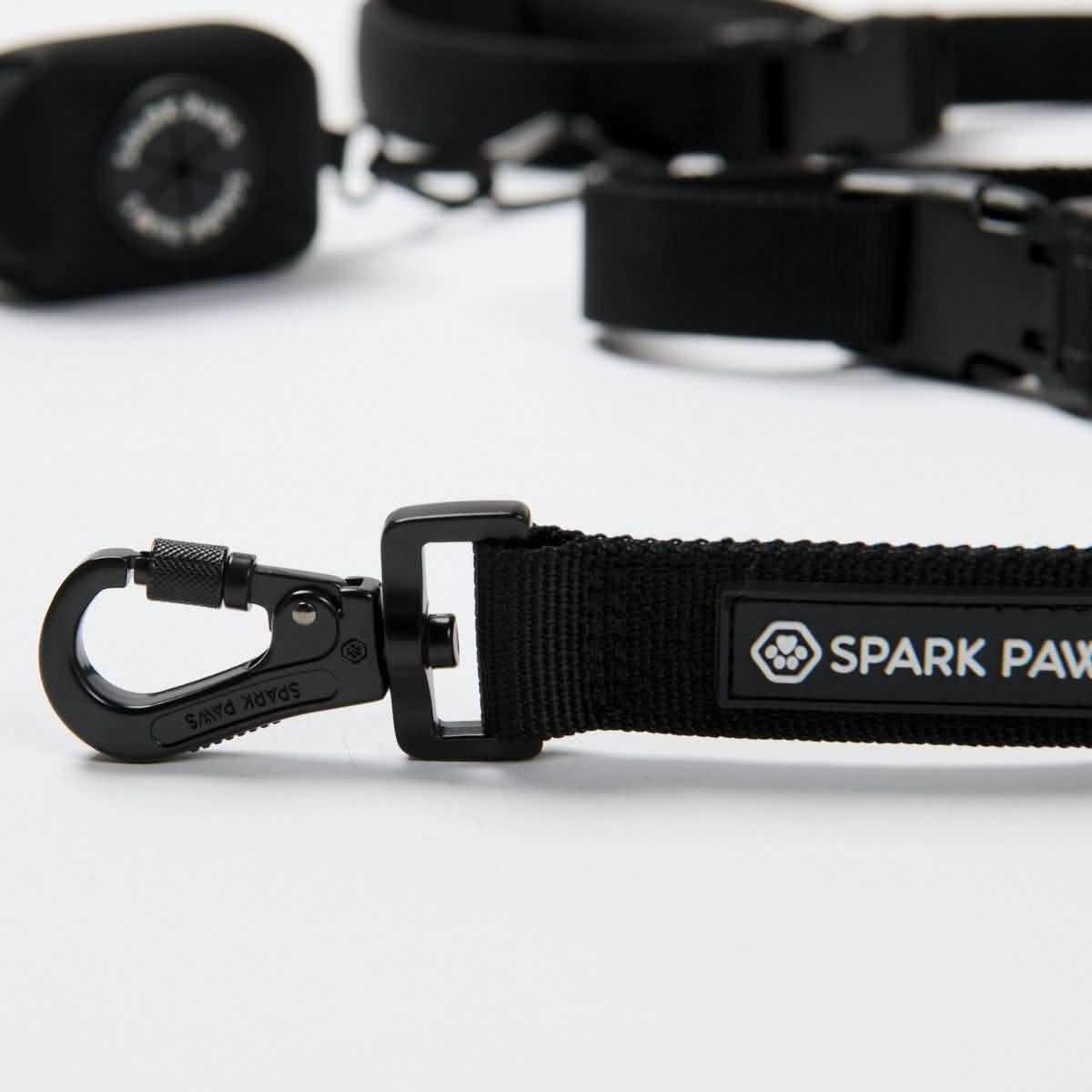 Multipurpose Seatbelt Handsfree Leash & Poop Bag Holder Set - Black - Image 6